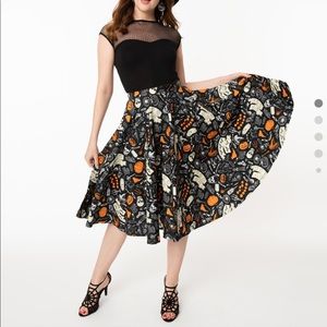 Magnolia Place Retro black Halloween print skirt